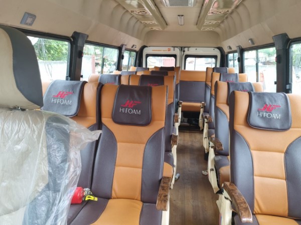  16 Seater Deluxe Tempo Traveller in Delhi